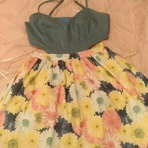 Never worn, loved it when i tried it on😁